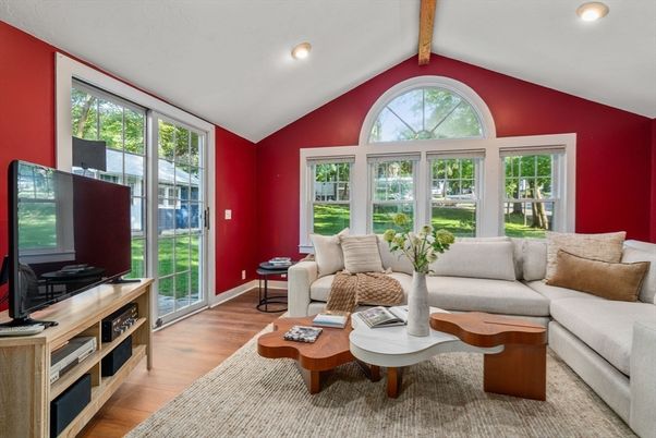 Interior, Living room, Recessed Lighting, Wooden Beams, Wood Texture Flooring