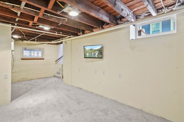 Empty room, Interior, Wooden Beams, Wooden Ceilings