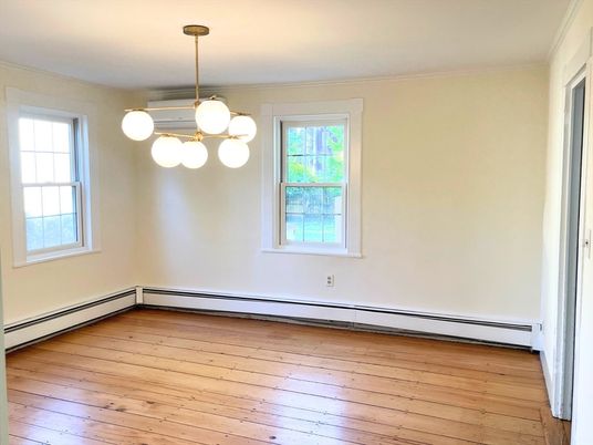 Empty room, Interior, Pendant Lights, Wood Texture Flooring