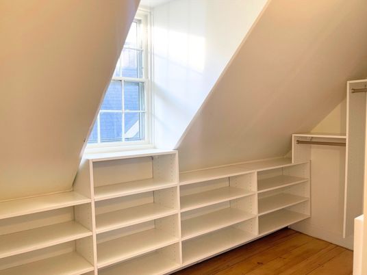 Interior, Walk-in Closets, Wood Texture Flooring