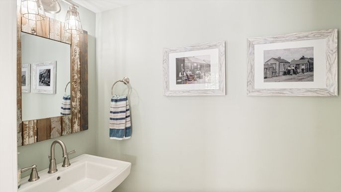 Bathroom, Interior