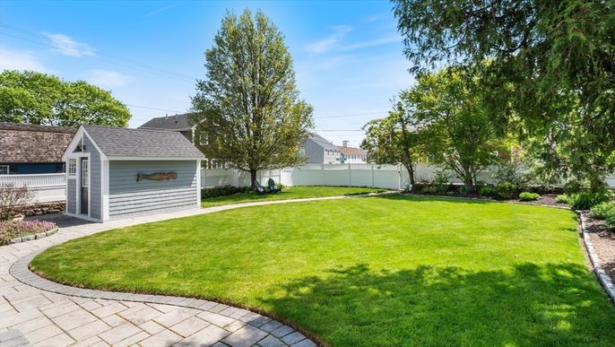 Backyard, Detached Garage, Exterior