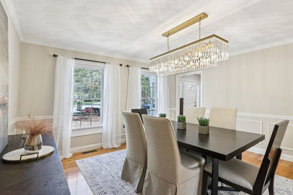 Chandelier, Dining room, Interior, Wood Texture Flooring
