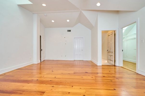 Empty room, Interior, Recessed Lighting, Wood Texture Flooring