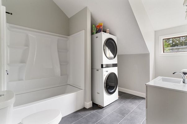 Bathroom, Interior, Utility Closets, Washer