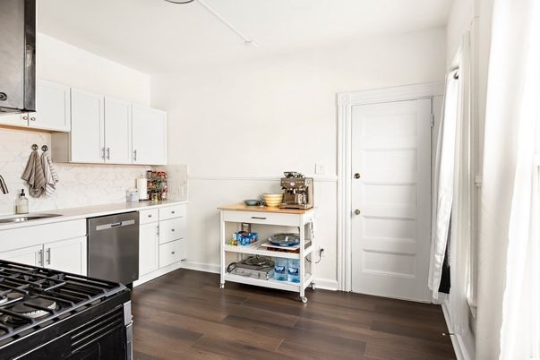 Interior, Kitchen, Stainless Steel Appliances, Wood Texture Flooring