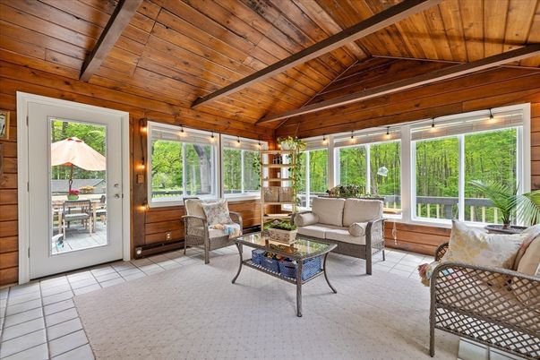 Interior, Living room, Sun Room, Wooden Beams, Wooden Ceilings