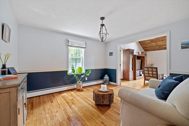 Interior, Living room, Pendant Lights, Wooden Ceilings, Wood Texture Flooring