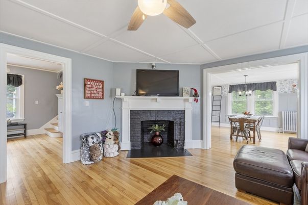 Dining room, Fireplace, Interior, Pendant Lights, Wood Texture Flooring