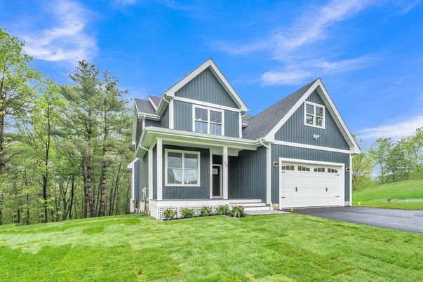 Attached, Exterior, Facade, Farmhouse