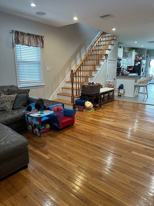Interior, Recessed Lighting, Wood Texture Flooring