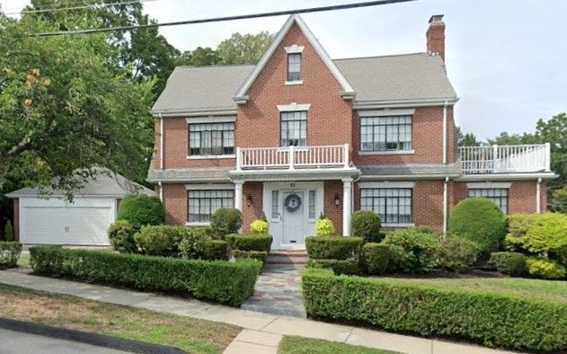 Exterior, Facade, Brick Facade, Brick Traditional