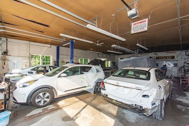 Garage, Interior