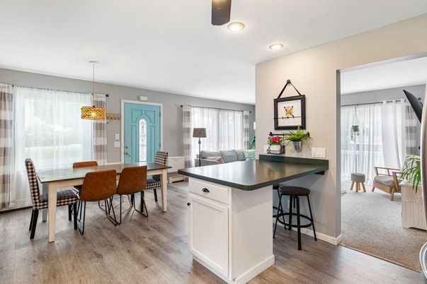 Dining room, Interior, Pendant Lights, Recessed Lighting, Wood Texture Flooring