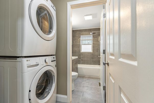 Bathroom, Interior, Utility Closets, Washer