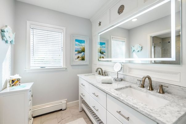 Bathroom, Dual Sink Vanities, Interior, Marble, Recessed Lighting