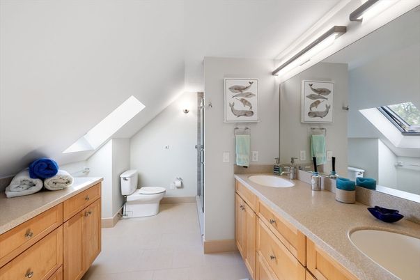 Bathroom, Dual Sink Vanities, Interior