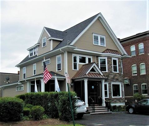 Exterior, Facade, Brick Facade, Queen Anne Victorian