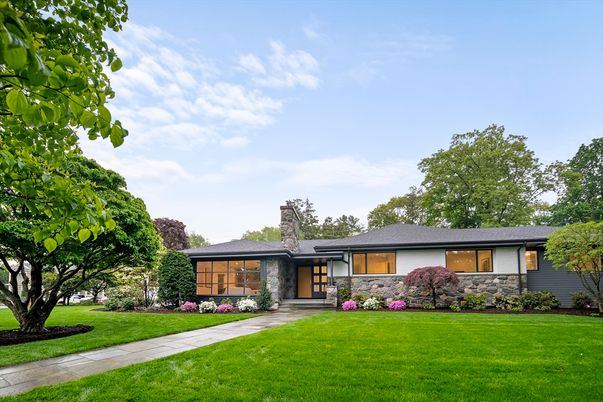 Backyard, Exterior, Facade, Ranch