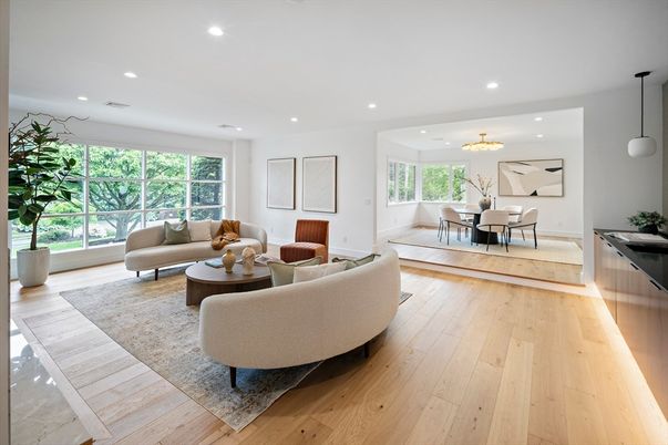 Dining room, Interior, Living room, Pendant Lights, Recessed Lighting, Wood Texture Flooring
