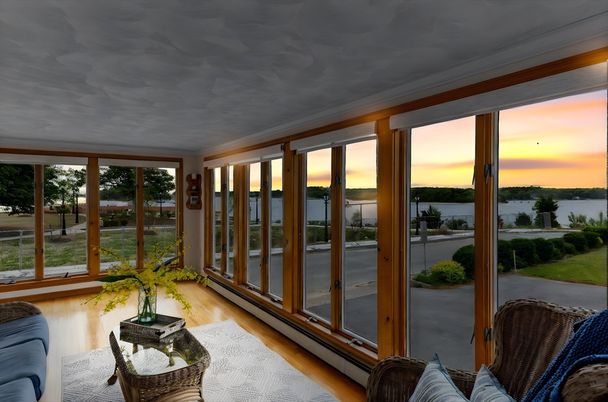 Interior, Sun Room, Water, Wood Texture Flooring