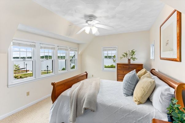 Bedroom, Interior, Water