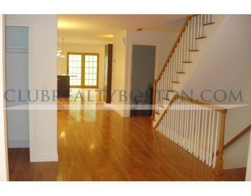 Empty room, Interior, Pendant Lights, Wood Texture Flooring