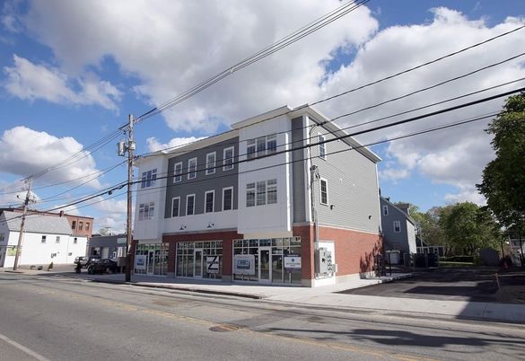Exterior, Facade, Rowhouse