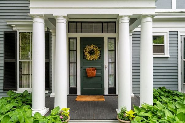 Exterior, Facade, Queen Anne Victorian