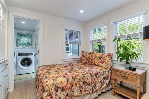 Bedroom, Interior, Recessed Lighting, Washer, Wood Texture Flooring