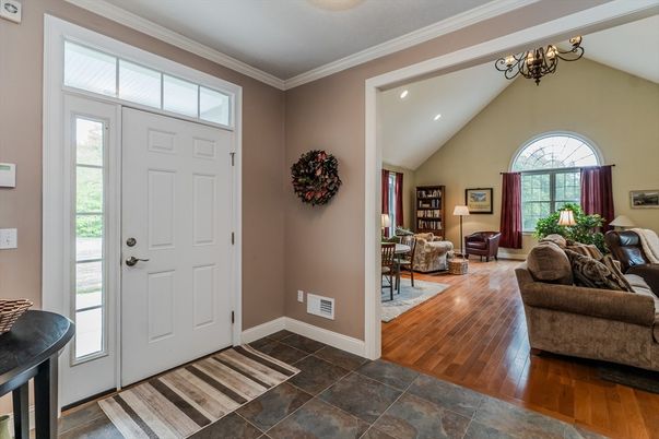 Chandelier, Interior, Living room, Recessed Lighting, Wood Texture Flooring