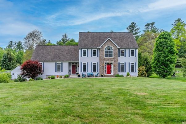 Backyard, Exterior, Facade, French Provincial