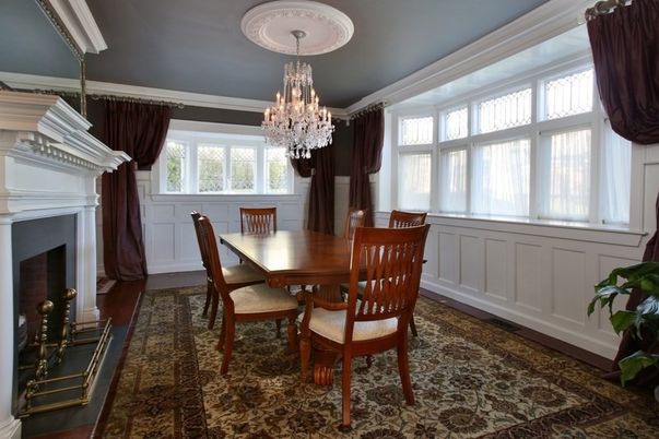 Chandelier, Dining room, Fireplace, Interior