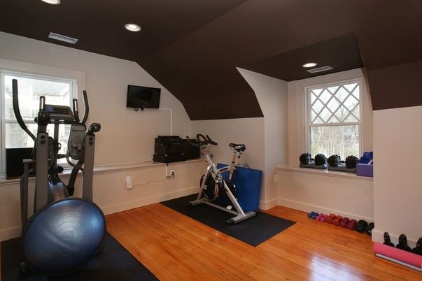 Fitness Equipment, Interior, Recessed Lighting, Wood Texture Flooring