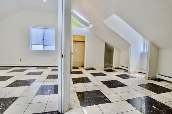 Empty room, Interior, Marble, Recessed Lighting