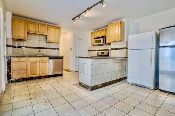 Interior, Kitchen, Stainless Steel Appliances