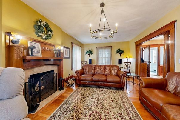 Chandelier, Fireplace, Interior, Living room, Pendant Lights, Wood Texture Flooring