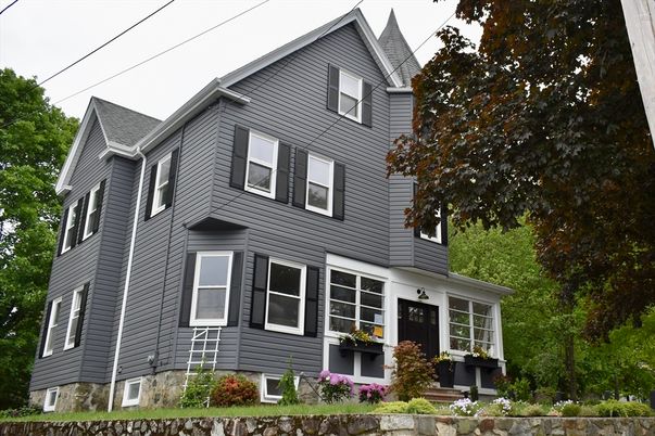Exterior, Facade, Queen Anne Victorian