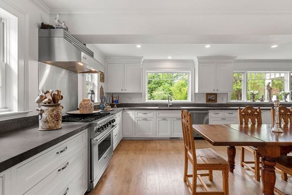 Dining room, Interior, Kitchen, Recessed Lighting, Stainless Steel Appliances, Wood Texture Flooring