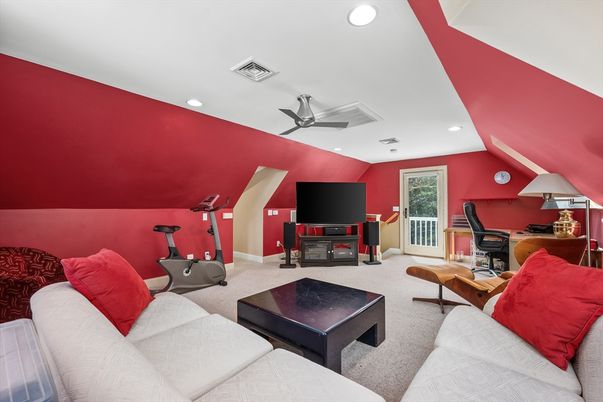 Fitness Equipment, Interior, Living room, Recessed Lighting