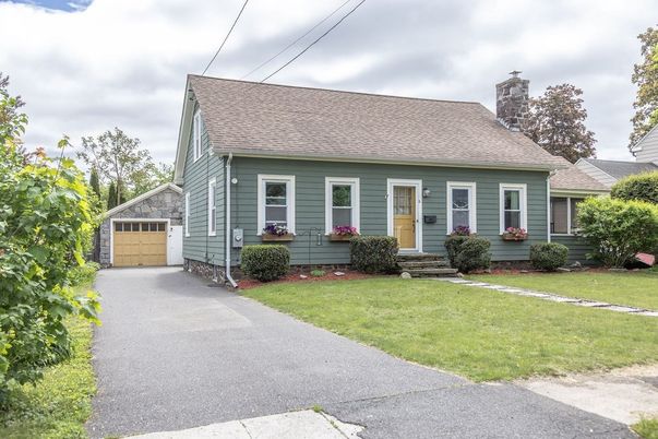 Detached Garage, Exterior, Facade, Cape Cod