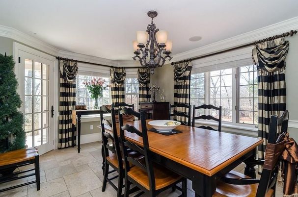 Chandelier, Dining room, Interior