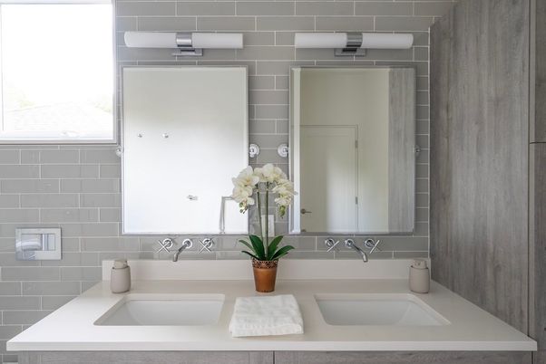 Bathroom, Dual Sink Vanities, Interior