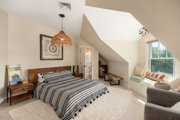 Bedroom, Interior, Pendant Lights, Wood Texture Flooring