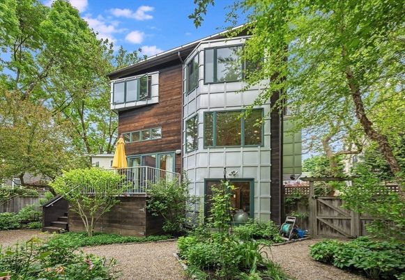Backyard, Exterior, Facade, Modern