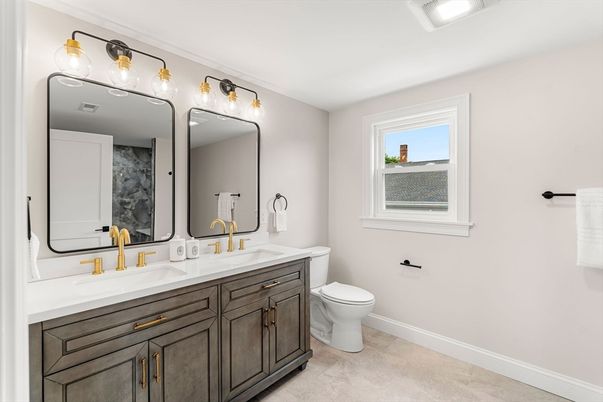 Bathroom, Dual Sink Vanities, Interior