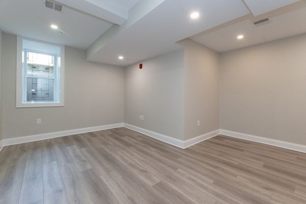 Empty room, Interior, Recessed Lighting, Wood Texture Flooring