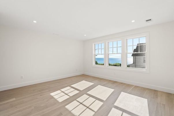 Empty room, Interior, Recessed Lighting, Water, Wood Texture Flooring