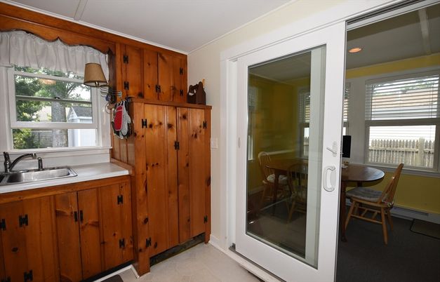 Dining room, Interior, Kitchen, Recessed Lighting