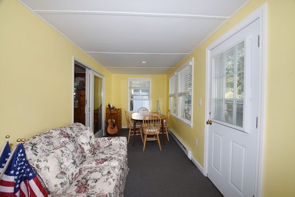 Dining room, Interior